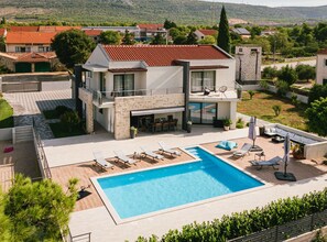 Outdoor pool - Villa Felicity B4 (Sibenik)