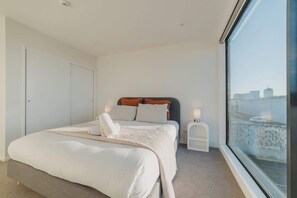 1 bedroom, desk, iron/ironing board, WiFi