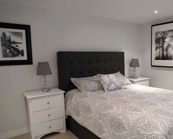 1 bedroom, desk, iron/ironing board, WiFi