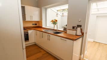 Fridge, microwave, dishwasher, toaster