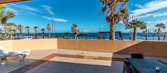 Seaside Escape, Pool & Terrace in Puertito Güímar