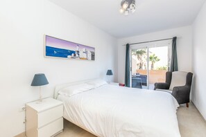 2 bedrooms, iron/ironing board, WiFi, bed sheets - Seaside Escape, Pool & Terrace in Puertito Güímar (Puertito de Güímar)