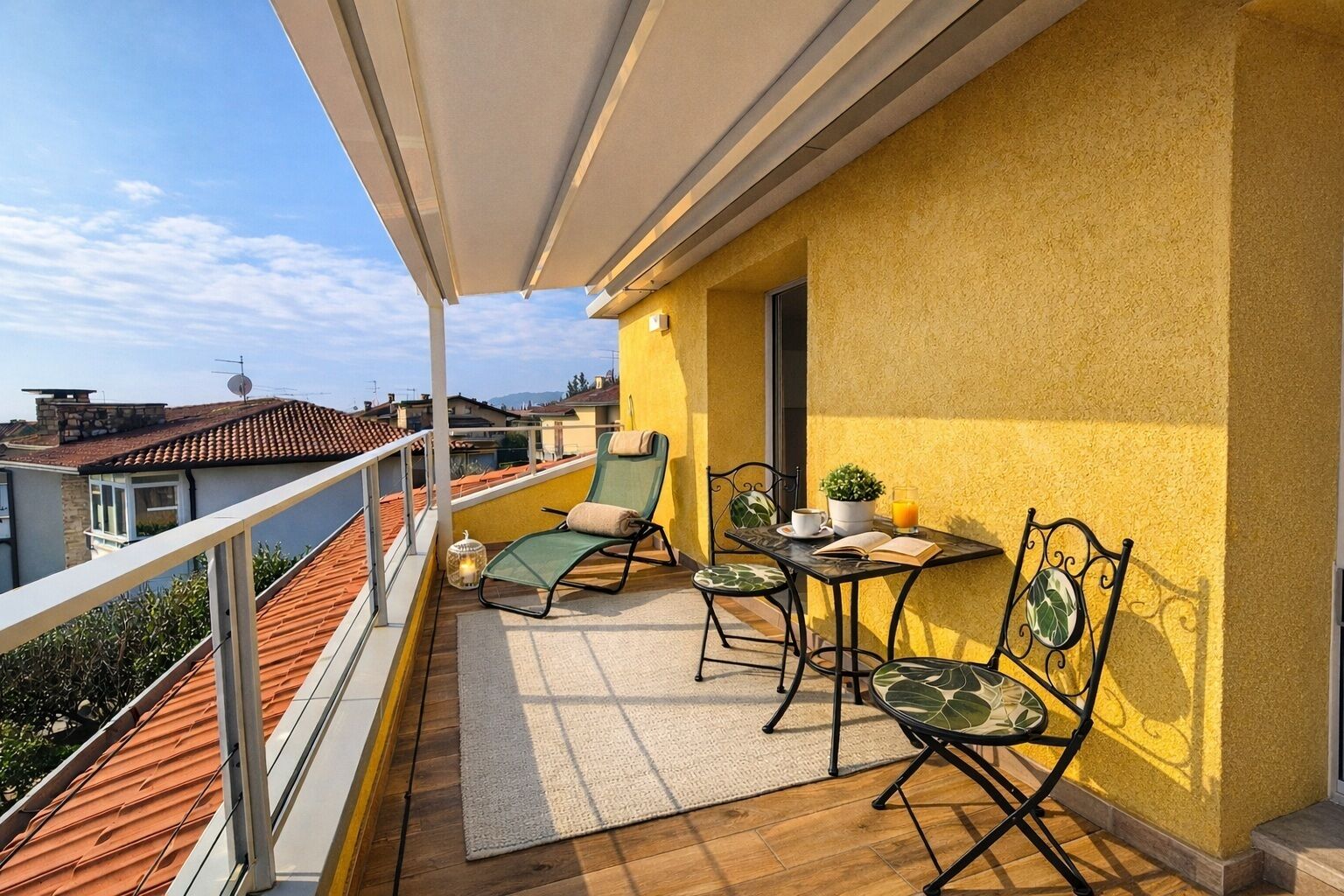 Outdoor dining - La Gialla (Attico d'Amore) By Case al Lago (Padenghe sul Garda)