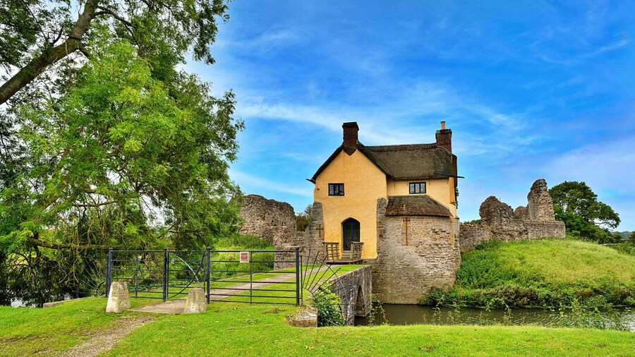 1 Bedroom Cottage in Stogursey, No Deposit