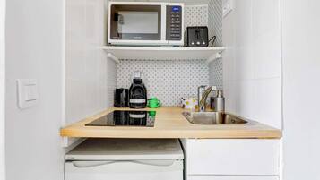 Micro-ondes, plaque de cuisson