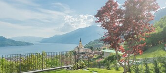 Valarin Elite Lake Villa