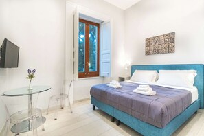 4 slaapkamers, een strijkplank/strijkijzer, wifi, beddengoed