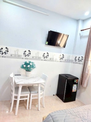 Standard Room | Minibar, individually furnished, desk, laptop workspace
