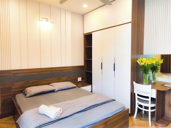 Minibar, ameublement personnalisé, bureau