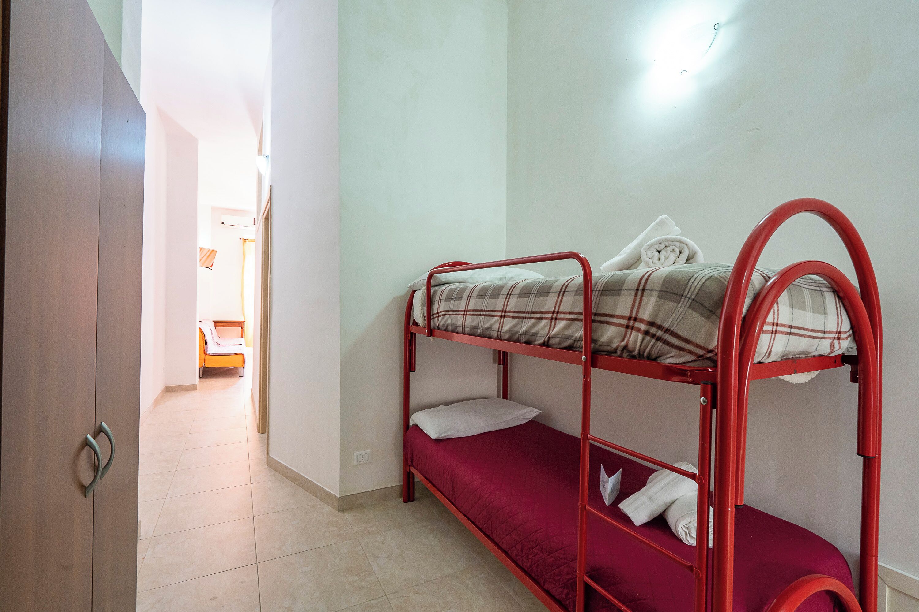 Maison Standard, plusieurs chambres, 2 salles de bains (Le Torri Sul Mare 1 Centre Otranto) | 2 chambres, draps fournis