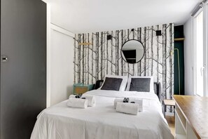 1 bedroom, iron/ironing board, travel cot, WiFi - Studio lumineux au centre de Paris (Paris)