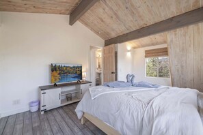 2 quartos, ferros/tábuas de passar roupa, Wi-Fi, roupa de cama