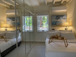 2 bedrooms, in-room safe, iron/ironing board, free WiFi