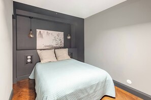 1 bedroom, iron/ironing board, WiFi, bed sheets - City Garden - A green setting in the heart of Dijon (3 stars) (Dijon)