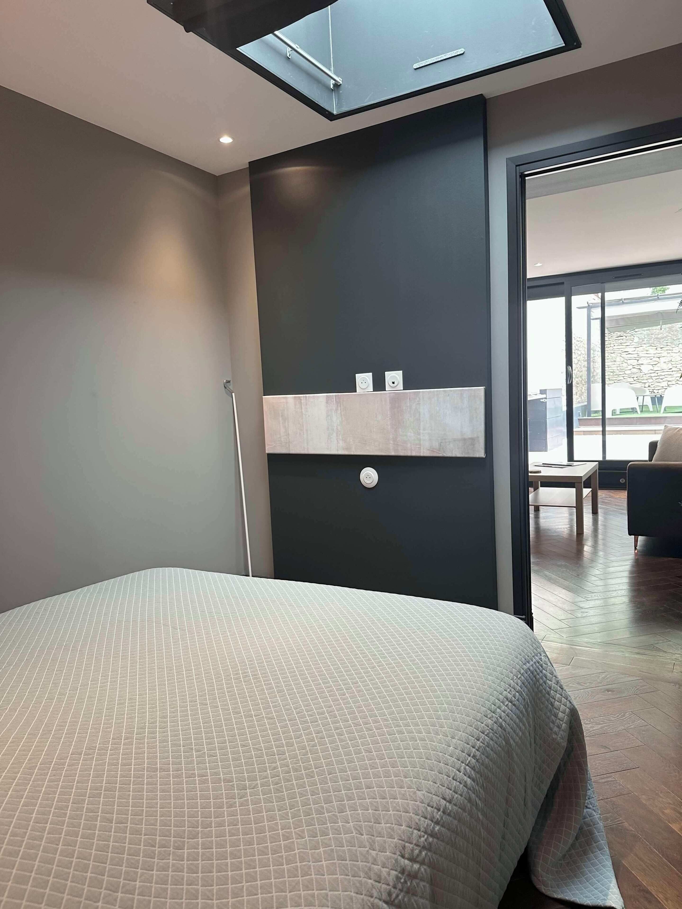 1 chambre, fer et planche à repasser, Wi-Fi, draps fournis