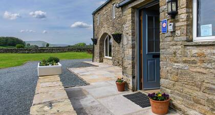 Cottage in Yorkshire Near Hawes Market Town