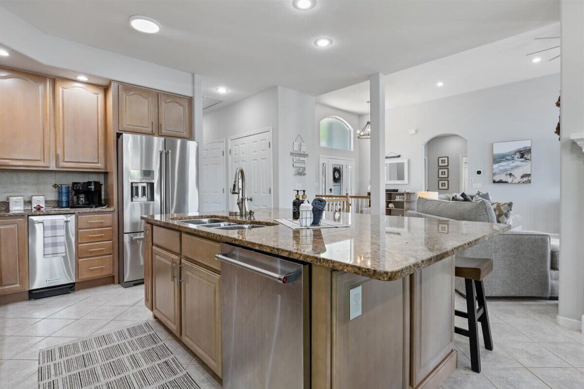 冰箱、微波炉、烤箱、炉灶