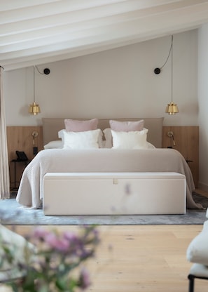 Deluxe Suite, City View | Down comforters, memory foam beds, in-room safe, individually decorated - Can Verí Suites (Soller)