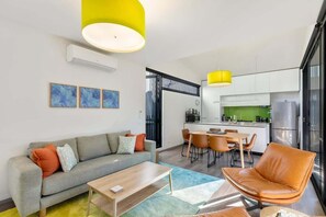 Fernseher, Arbeitsbereiche