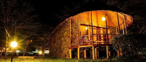 Cottage, Lake View | 1 bedroom, desk, laptop workspace, free WiFi