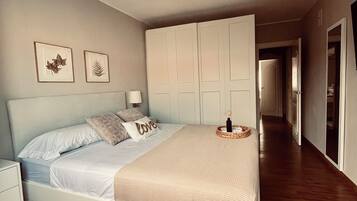 3 dormitorios, tabla de planchar con plancha, wifi y ropa de cama