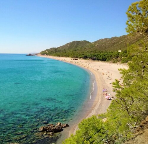 Villa with swimming pool, barbecue and playground. Ideal to enjoy with the family