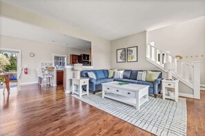 Smart-TV, peis og bøker