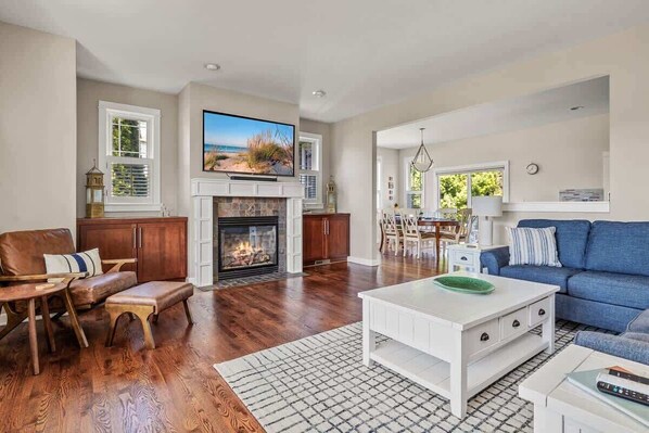 Smart TV, fireplace, books