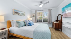 4 bedrooms, desk, iron/ironing board, WiFi