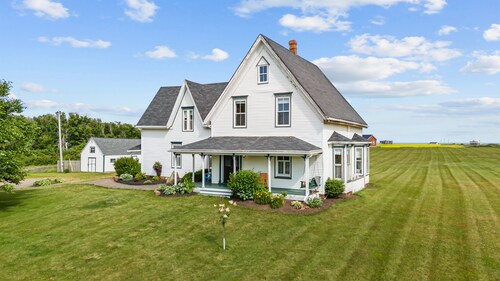 Explore Anne's Land at Montgomery Inn at Ingleside