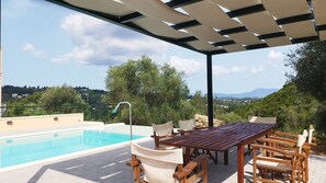 Pool - Villa Yakinthi (CORFU)
