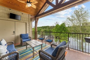 Property grounds - Penthouse Eagle View - for 12! (Branson)