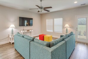 المنشأة من الداخل