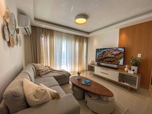 Smart-TV og stereoanlegg