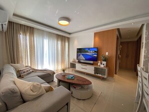 Smart-TV og stereoanlegg