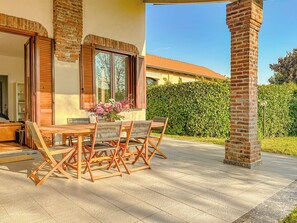 Outdoor dining - Villa Corelli - Parking and Exclusive garden (Milan)