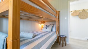 2 Schlafzimmer, Bügeleisen/Bügelbrett, Reisekinderbett, kostenloses WLAN