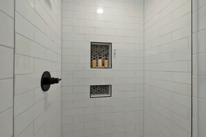 Shower, hair dryer, towels - Casa Salvia Tejas Suite Walking Distance to MainSt! (Fredericksburg)