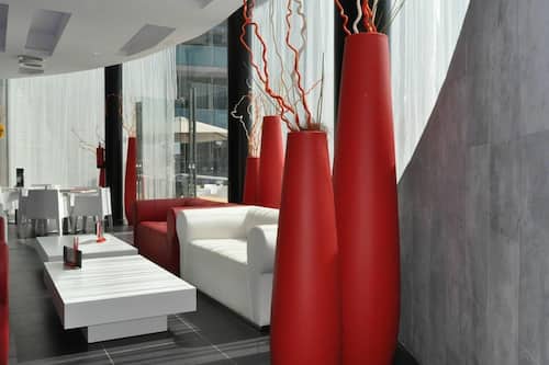 House | Reception