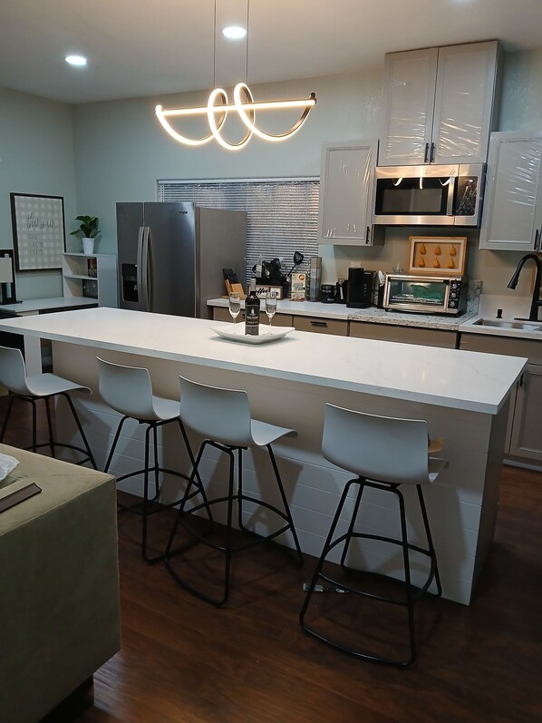 Microwave, oven, stovetop, dishwasher