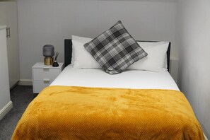 1 室のベッドルーム、アイロン / アイロン台、WiFi、ベッドシーツ