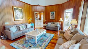 Smart TV, fireplace, DVD player - 6 Waterside Walk | Private Elevator, Walk to Beach (Tybee Island)
