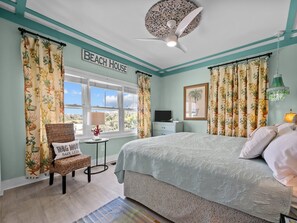 4 bedrooms, iron/ironing board, travel cot, WiFi - Oceanfront • Dog-Friendly • 4BR/3BA • Near The Point • Stocked & Family Ready! (Emerald Isle)