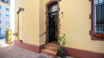 Apartment | Exterior