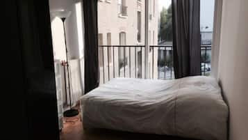 1 bedroom, WiFi, bed sheets