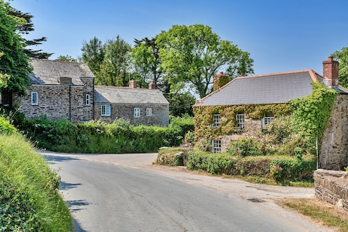 Rural Cottage Near Beaches and Coast, No Deposit