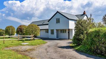 Cottage | Exterior