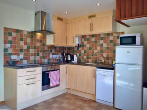 Cottage | Private kitchen - Cottage in Bovey Tracey Near Dartmoor (Newton Abbot)