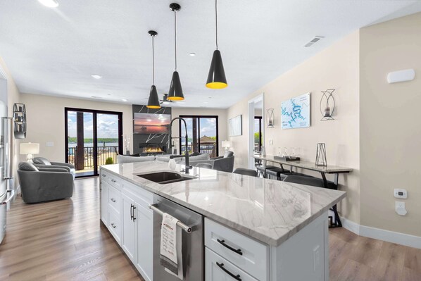 Interior - Piece of Paradise – Stay for 8 (Lake Ozark)