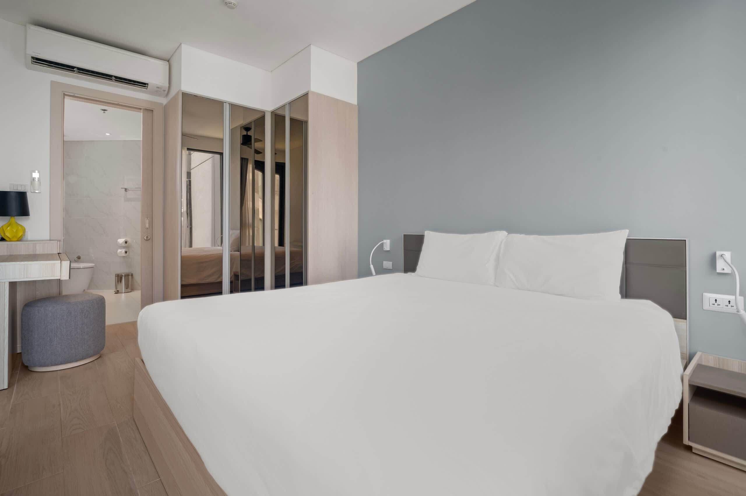 1 slaapkamer, een strijkplank/strijkijzer, wifi, beddengoed